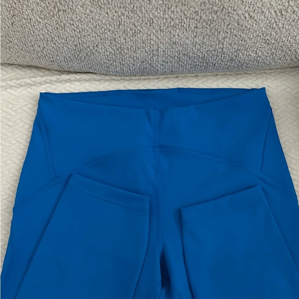 Lululemon high wasted yoga pants (lg)